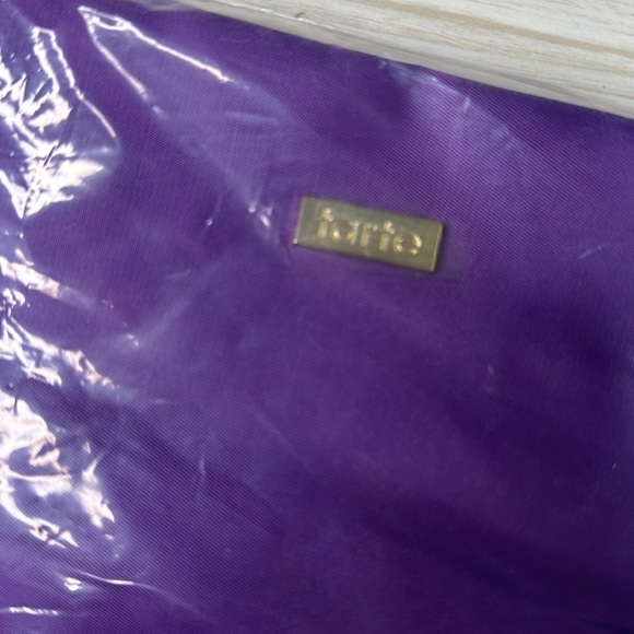 Tarte cosmetics purple cosmetic bag, New in sealed bag - Picture 3 of 3